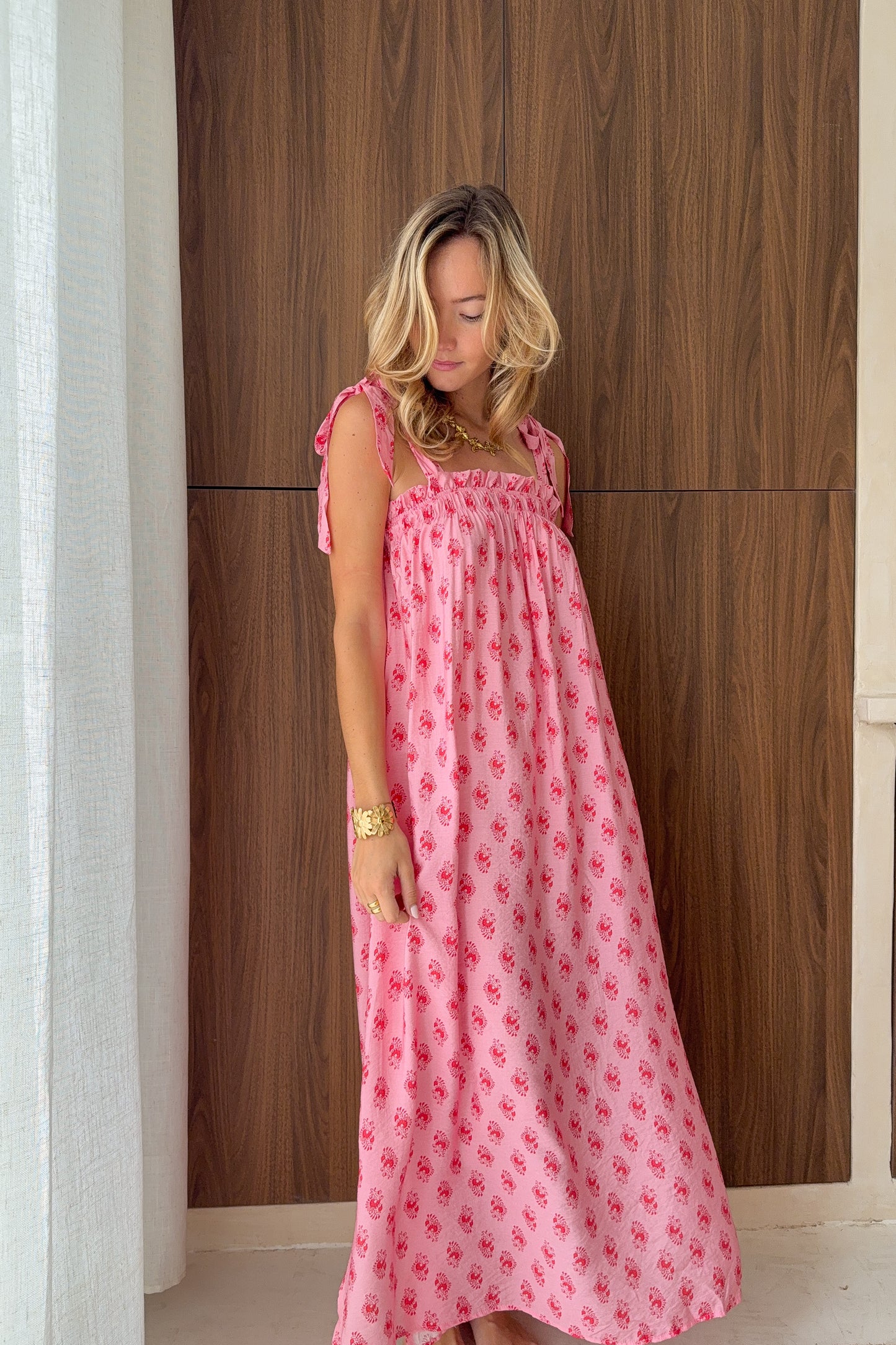 ROBE LOUNA