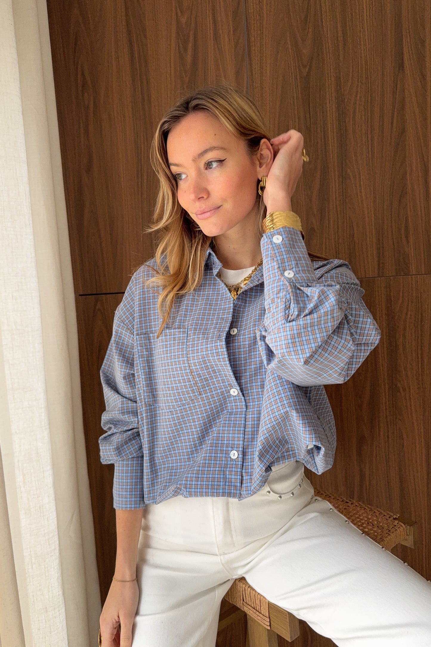 CHEMISIER BLEU ET SON T SHIRT INTEGRE