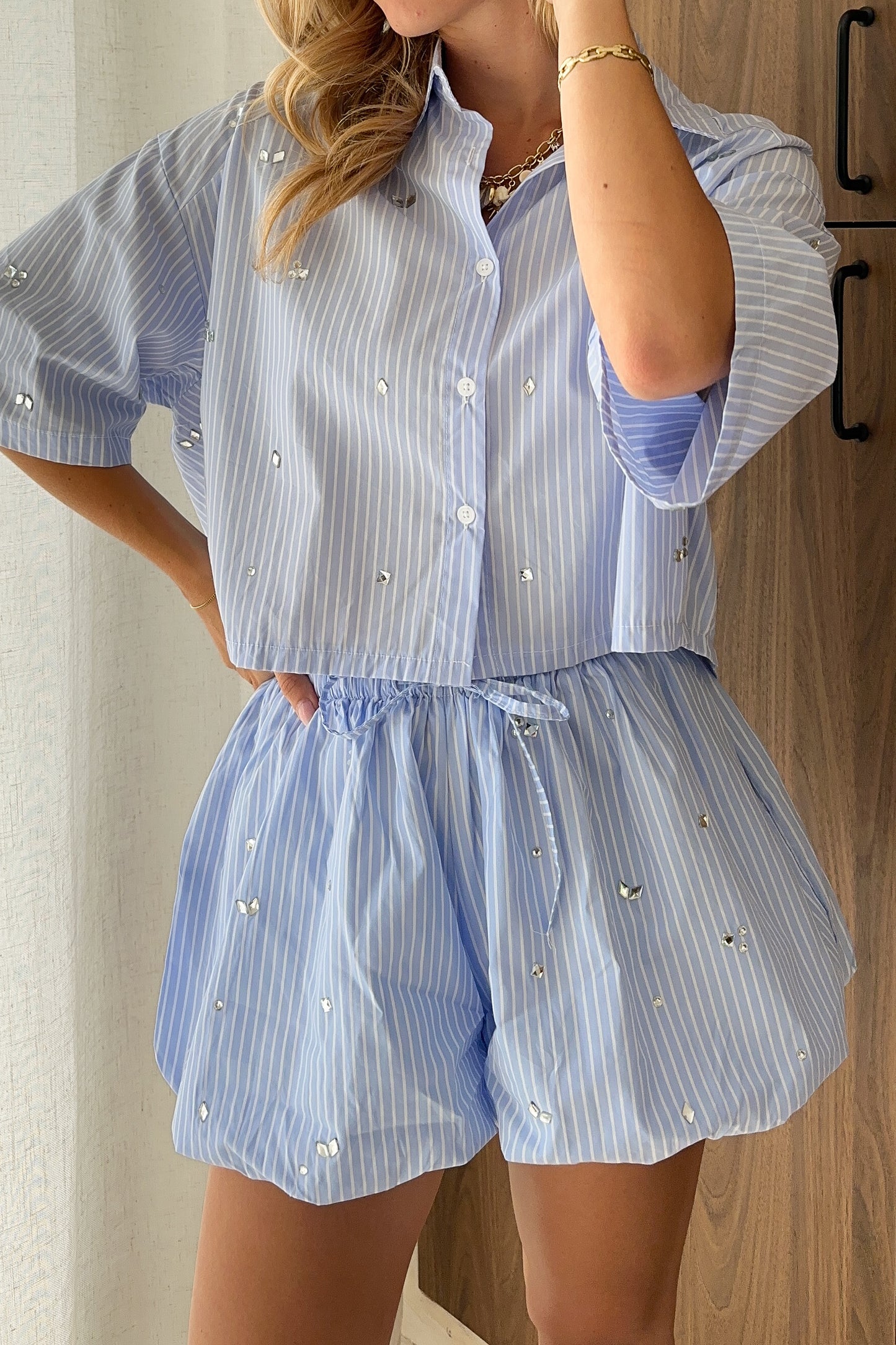 SHORT ANTONIN