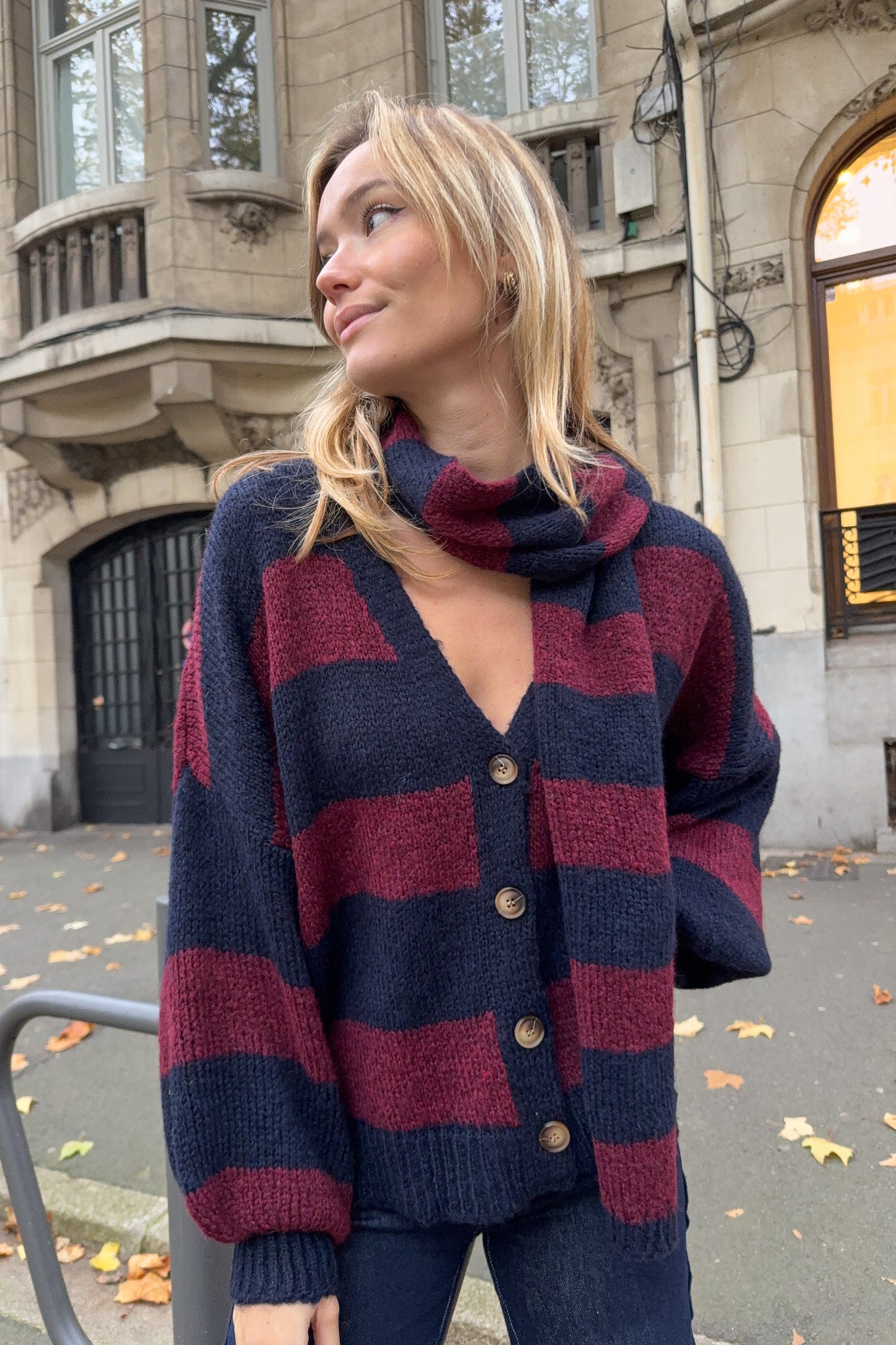 GILET GAETAN MARINE ET BORDEAUX (vendu avec son écharpe assortie)