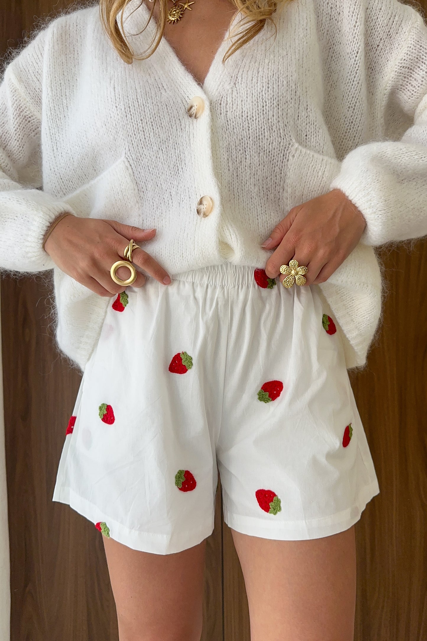 SHORT STRAWBERRY