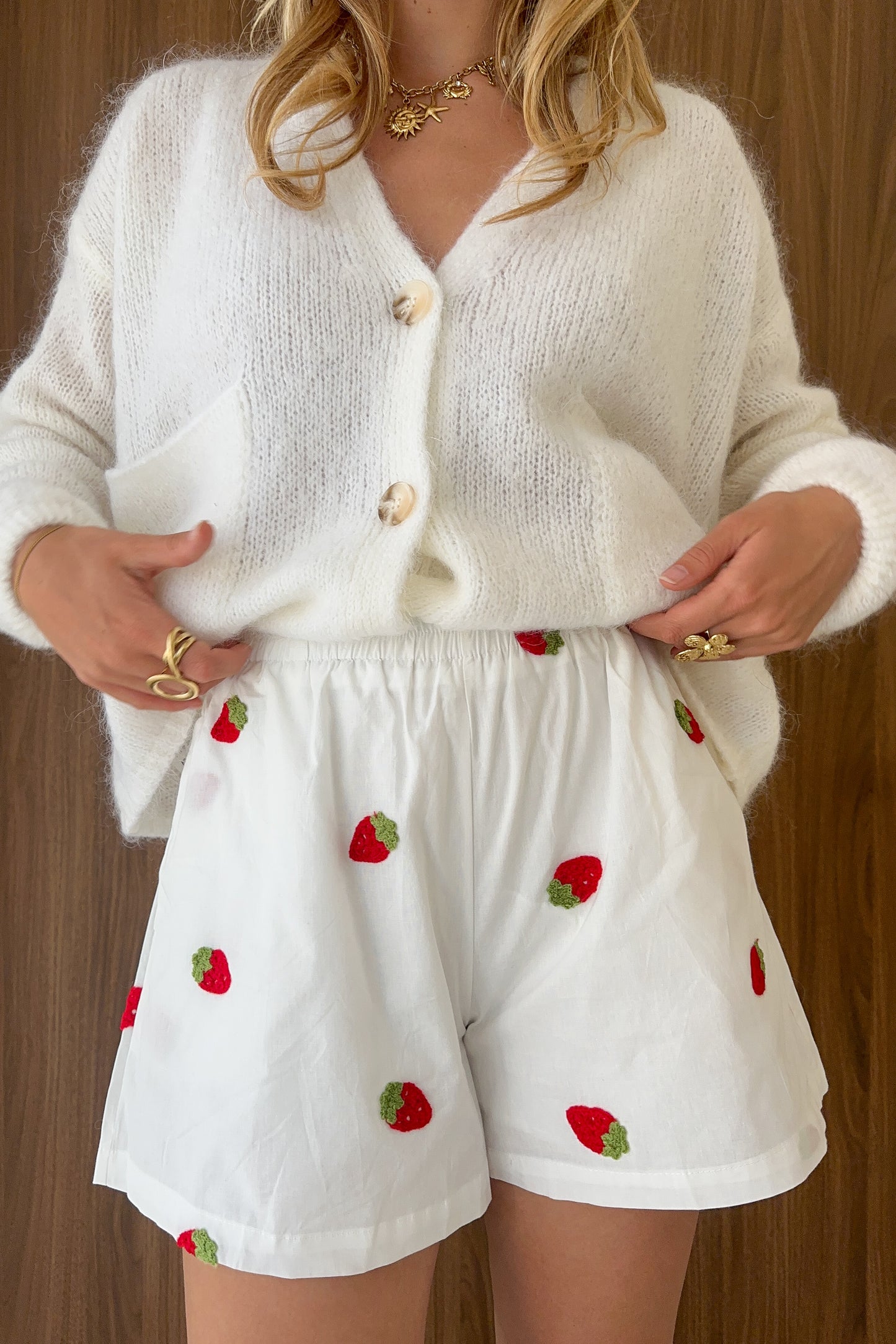 SHORT STRAWBERRY