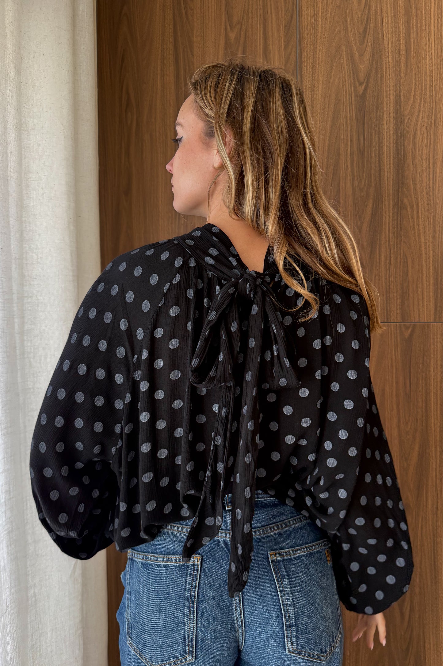 TOP THEA NOIR