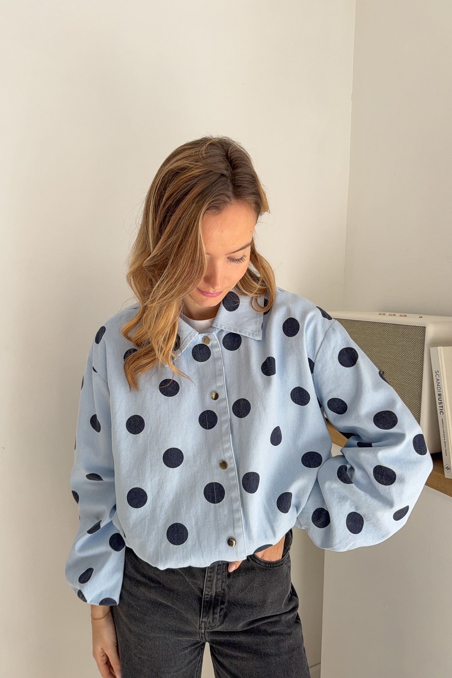VESTE A POIS MARTINA BLEUE