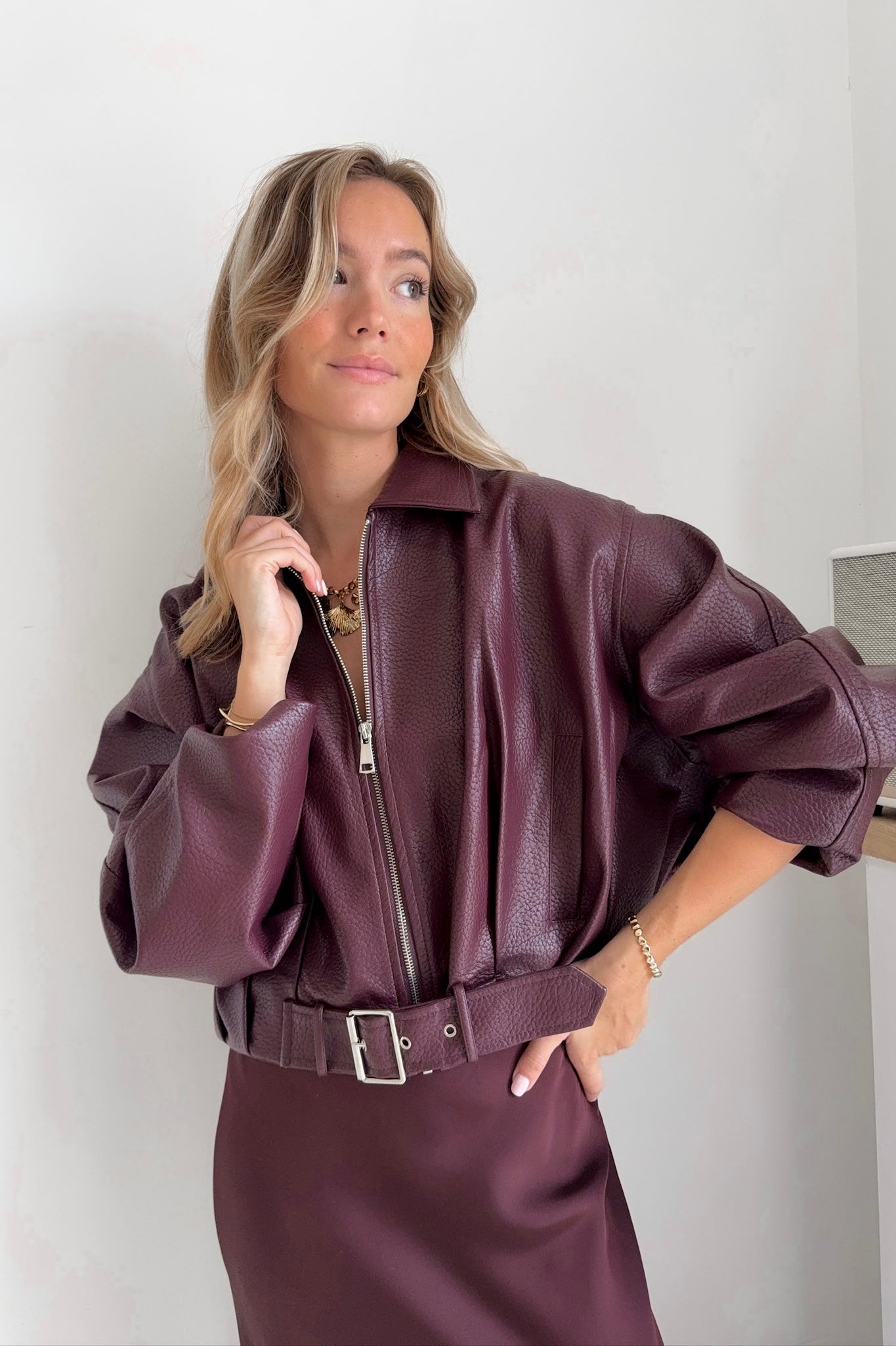 VESTE EMA PRUNE