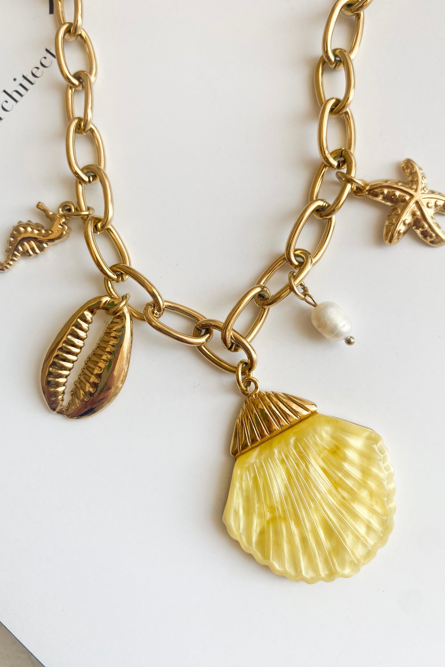 COLLIER YELLOW